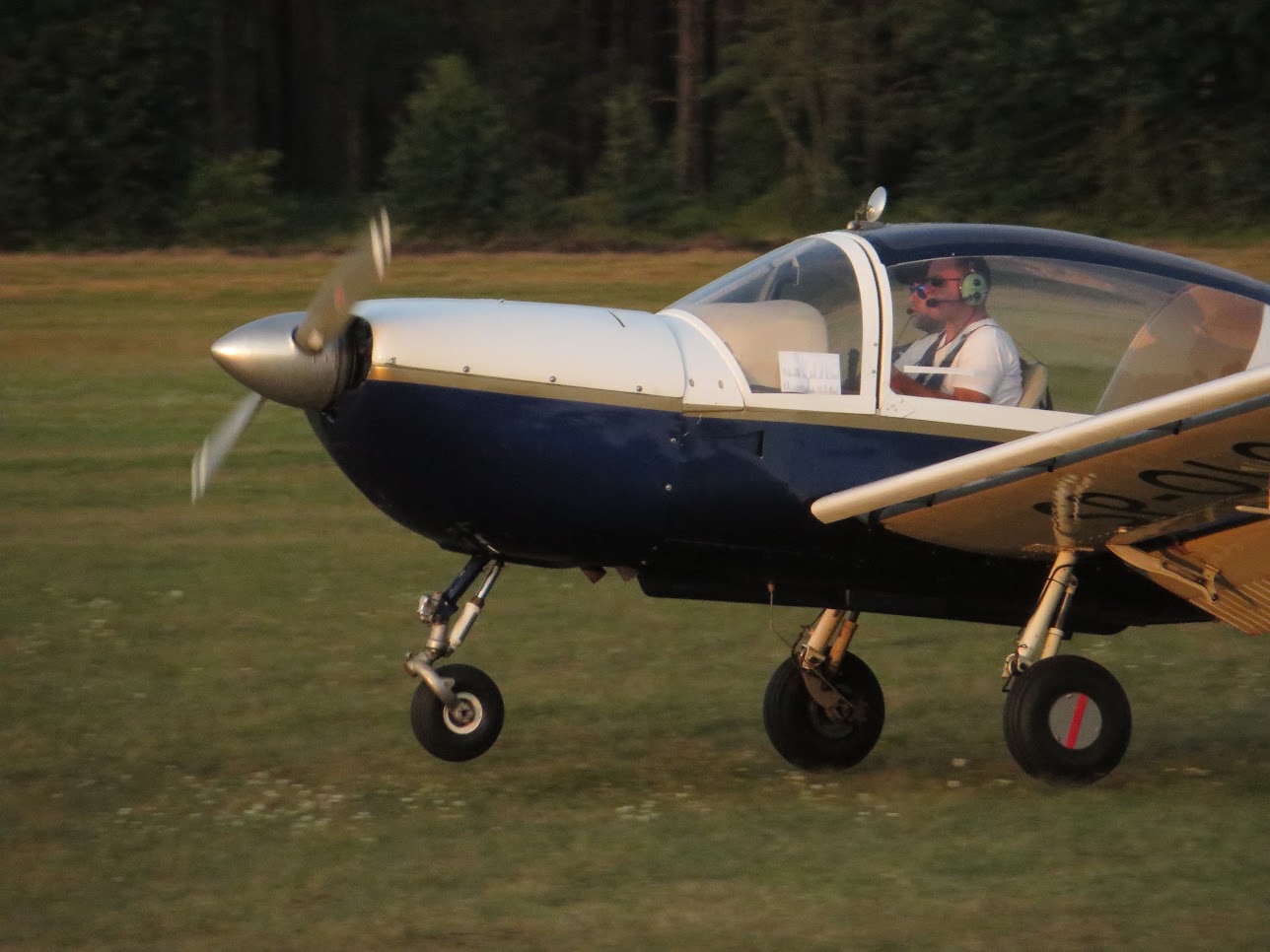 kurs latania samolotem